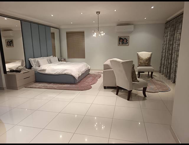 4 BEDROOM HOUSE FOR SALE IN UMHLANGA CENTRAL